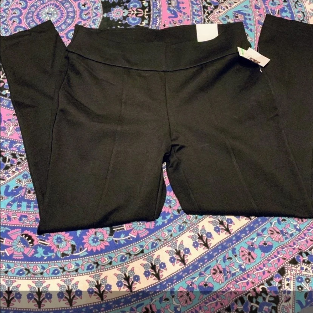 NWT Anne Klein black pointe leggings